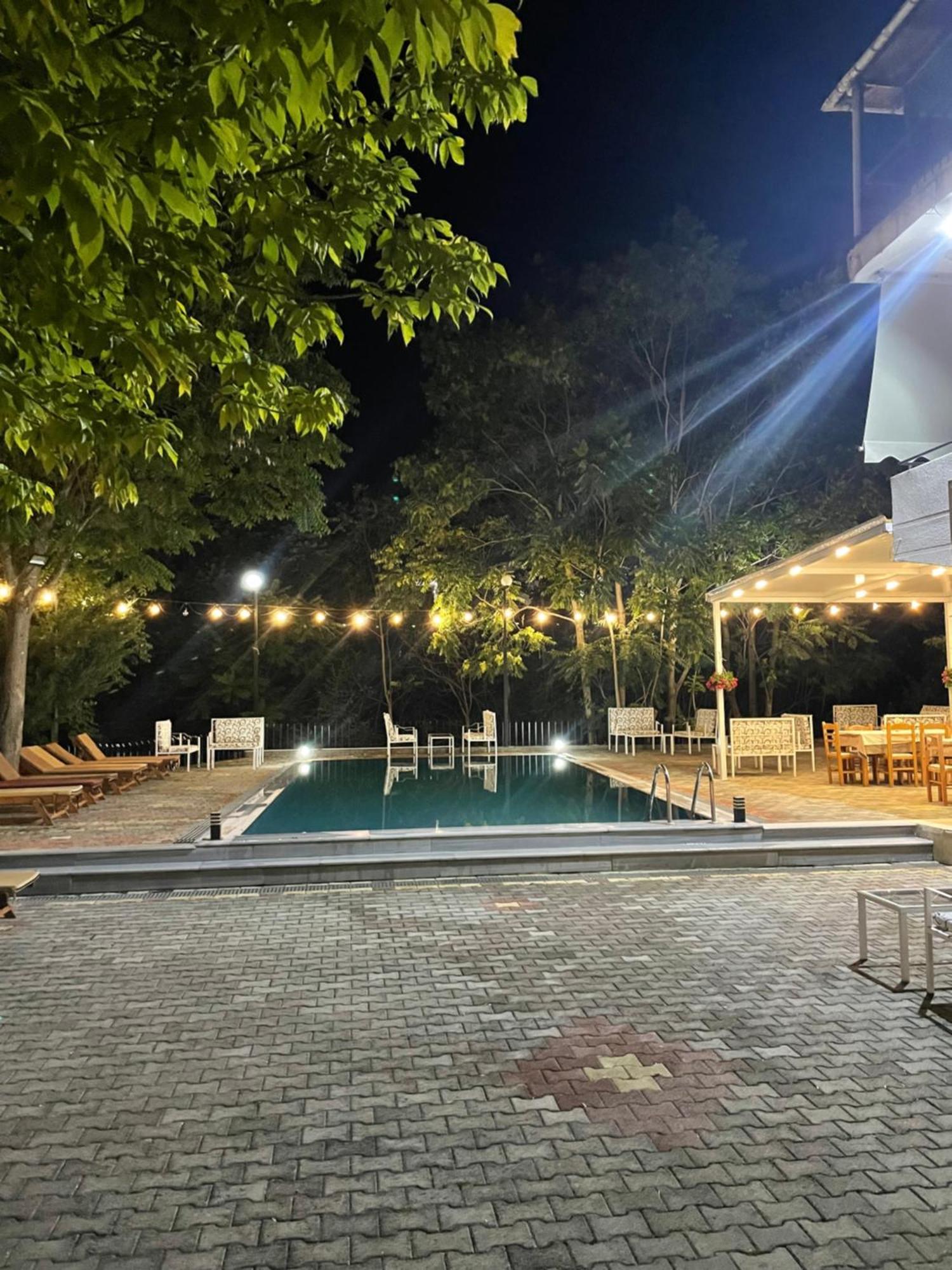 Hotel Aroma Përmet 외부 사진